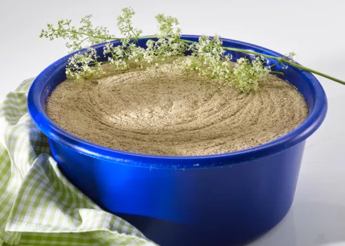 Mineralfutter für Pferde, Mineralfutter Leckschale