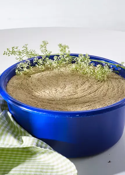 Mineralfutter für Pferde, Mineralfutter Leckschale